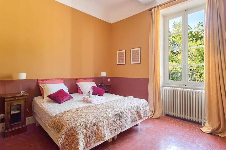 Location de vacances pour 10 personnes, avec jardin, animaux acceptés à Clermont-l'Hérault - 4