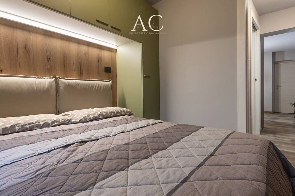 Ganze Wohnung, La Tana - One Bedroom Apartment, Sleeps 4 in Vezza d'Oglio (dorf), Vezza d'Oglio