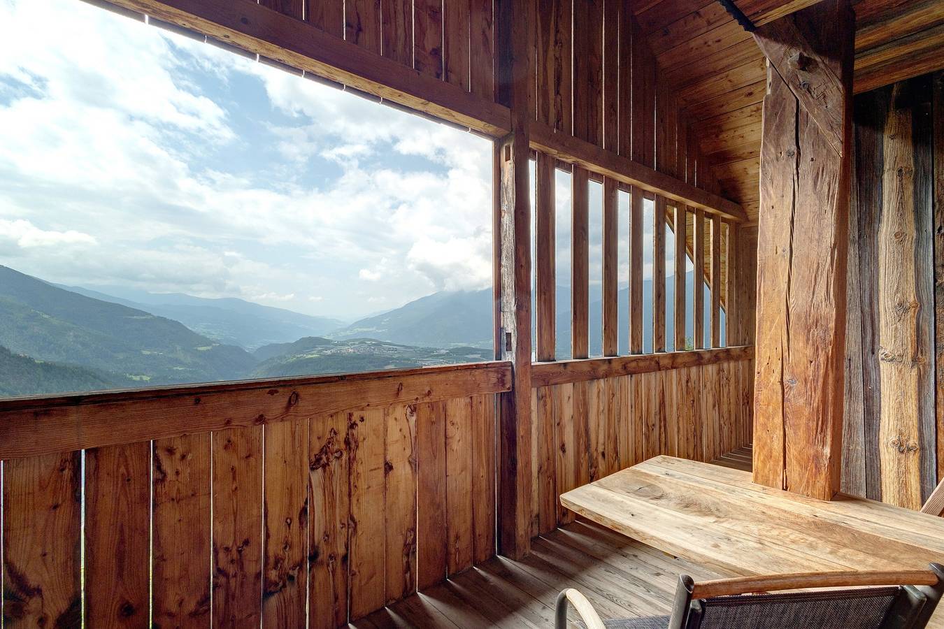 Ganze Wohnung, Ferienwohnung 'Zirbenstadel' mit Bergblick, Gemeinschaftsterrasse und Wi-Fi in Gifen, Rodeneck