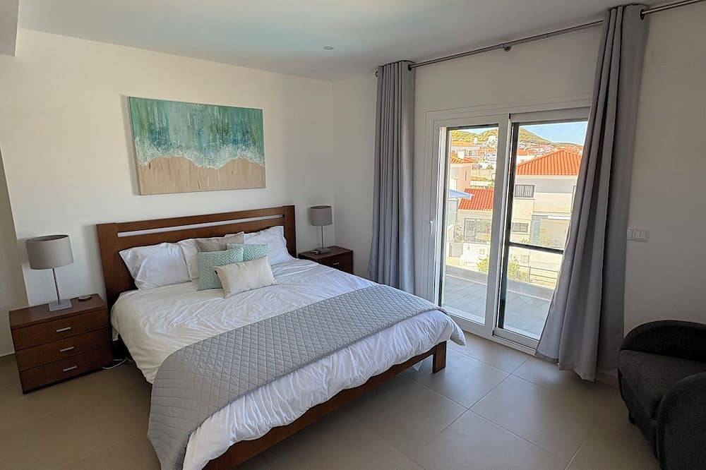 Hel lägenhet, Spectacular views and location in Salir do Porto, Tornada e Salir do Porto