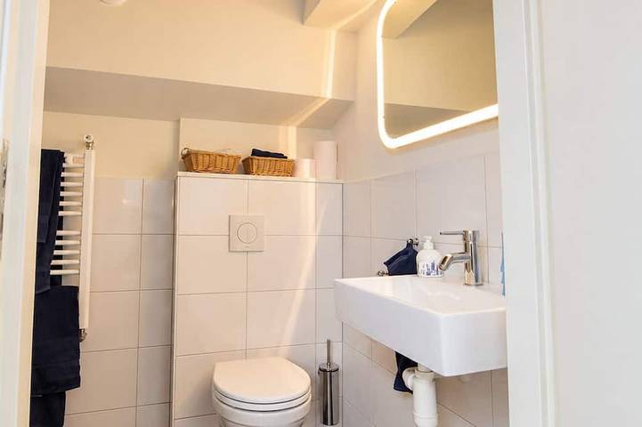Cosy houseboat studio in the old city center in Costa Olandese