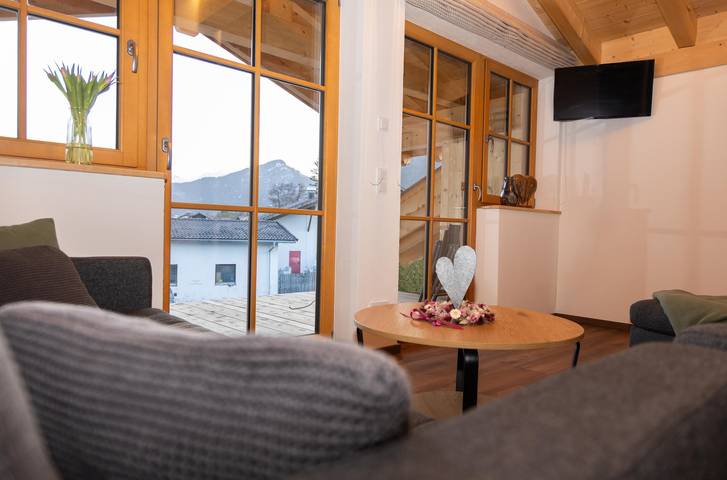 Appartement de vacances entier, Fewo - 2 Schlafräume/ Dusche und Bad, Wc in Mittenwald, Alpes bavaroises