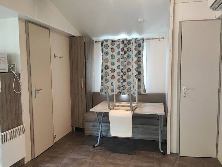 Camping pour 6 personnes, avec terrasse et piscine à Saint-Cyprien - 4