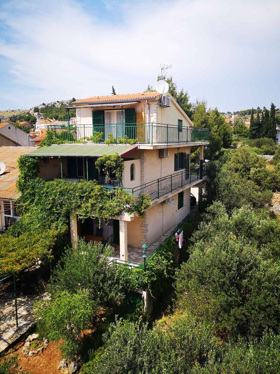 Ganze Ferienwohnung, Ferienwohnung toller Meerblick in Zaboric, Šibenik-Knin