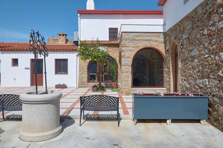 Casa rural para 12 personas, con Jacuzzi y Terraza además de Jardín y Piscina en La Serena - 4