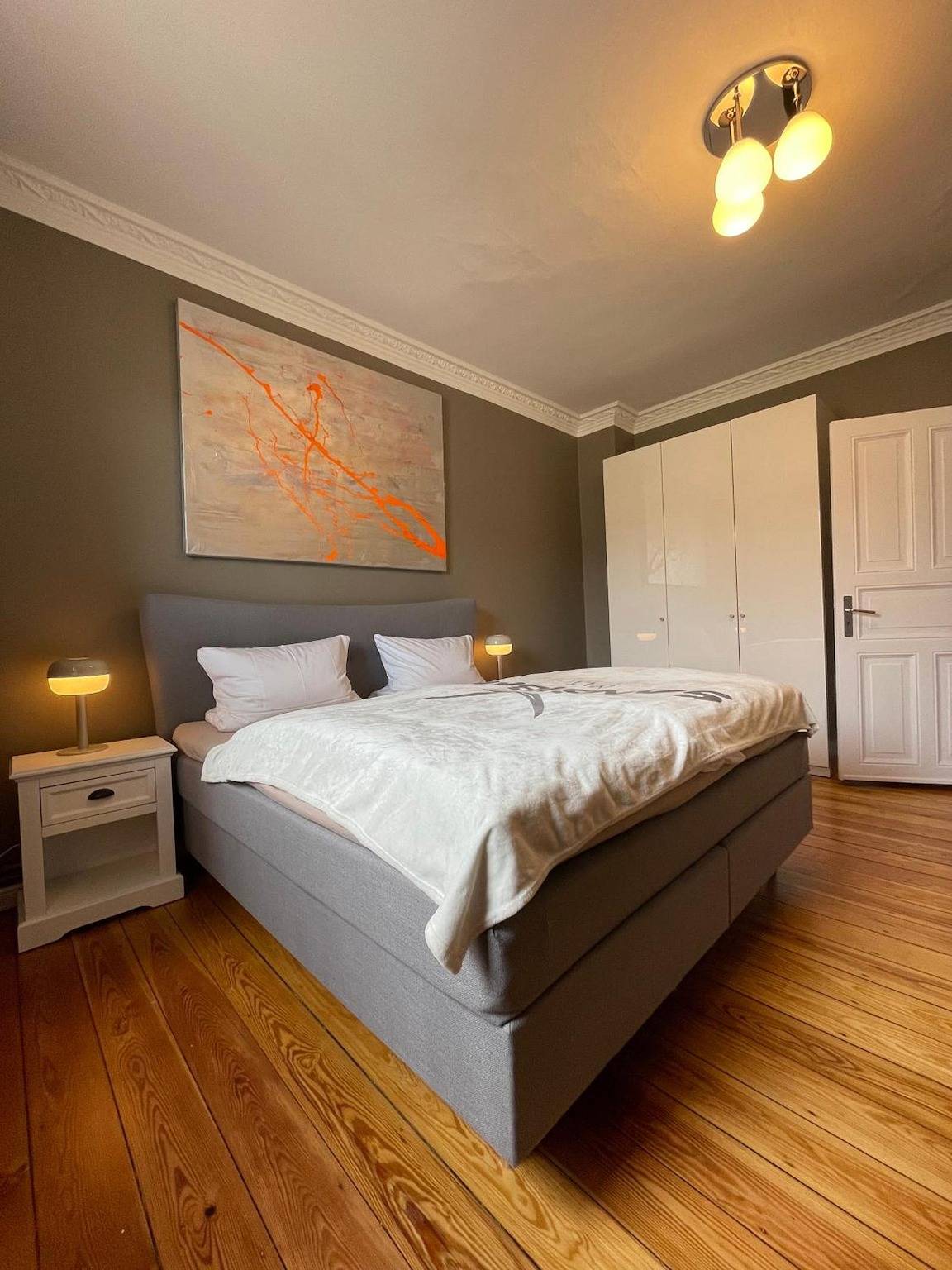 Ganze Wohnung, Ferienwohnung 'Altbaucharme Deluxe Mit Balkon' mit Balkon und Wi-Fi in Kieler Förde, Kiel