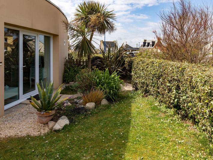 Gîte pour 2 personnes, avec jardin dans Plage de Kerfissien - 4