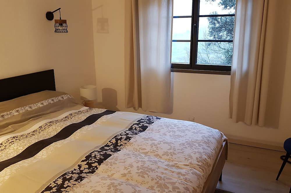Couiza Gîte du Berger Paris, recent, modern and air-conditioned in a small farmhouse  in Coustaussa, Parque Natural Regional Corbières-Fenouillèdes