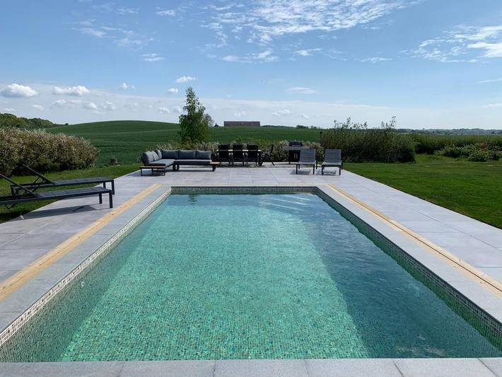 Villa voor 9 personen, with zwembad and uitzicht as well as tuin in Zweden