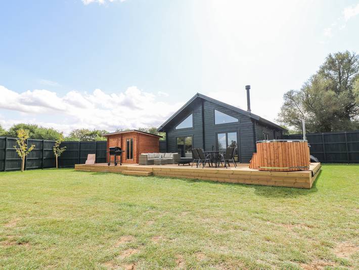 Lodge for 8 people, with Sauna in East Midlands