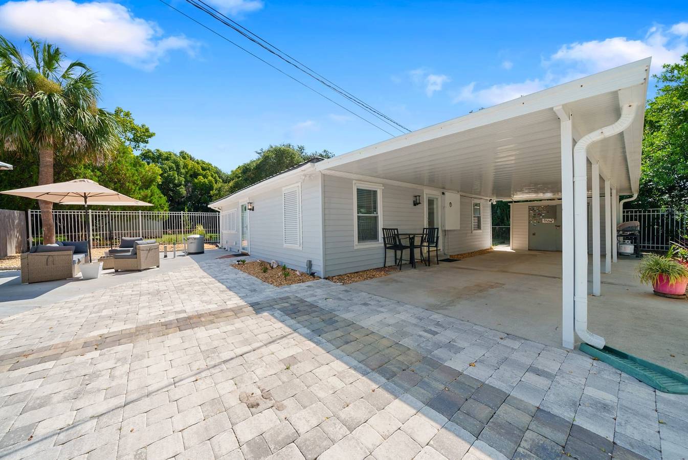 Beachside Hideaway   Near the Shore   Dog-Friendly in Bahama Beach, Panama City Beach