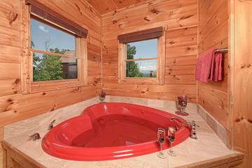 Log Cabin for 4 People in Sevier County, Photo 3