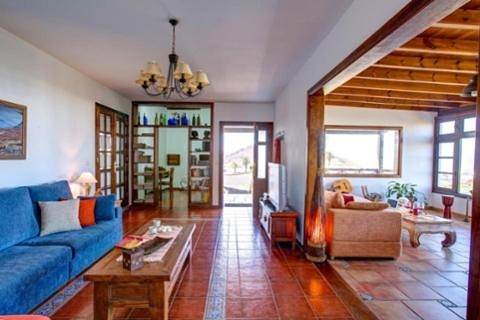 Casa rural para 4 personas, con piscina además de jardín y vistas en Tinajo - 3