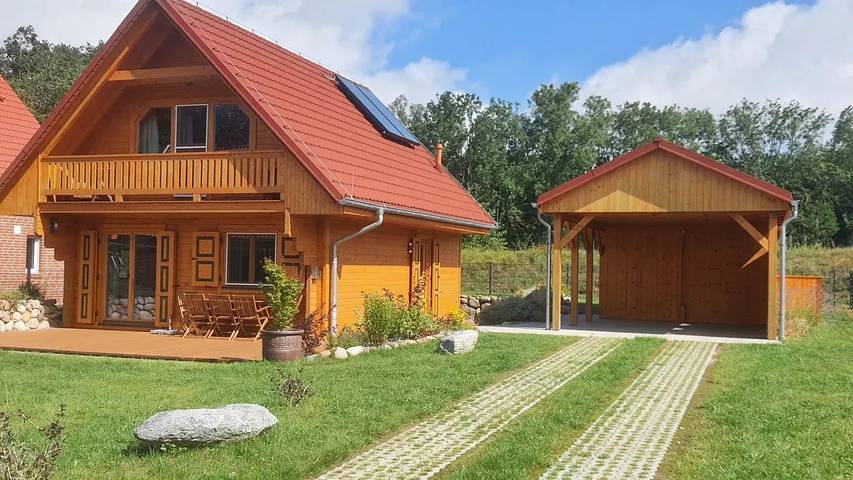 Ferienhaus für 8 Personen, mit Garten und Balkon