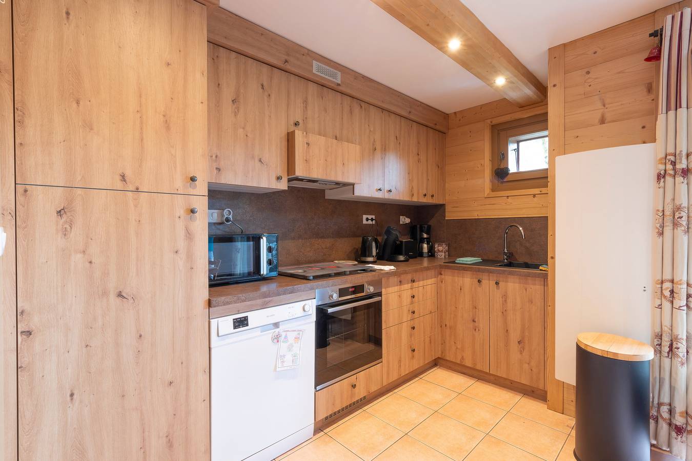Chalet 'Triplex Avec Piscine - Sauna' avec Vue sur la Montagne, Piscine Privée et Terrasse Privée in Samoëns, Région de Bonneville