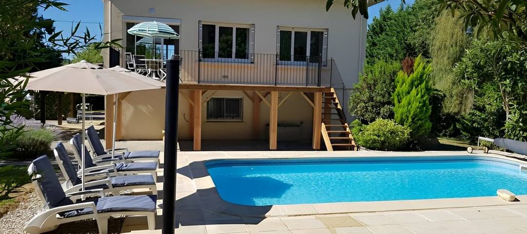 Location de vacances pour 6 personnes, avec balcon ainsi que piscine et jardin à Cancon - 4