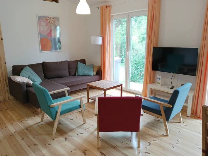 Ganze Wohnung, Ferienwohnung für 5 Personen mit Garten in Devin, Stralsund