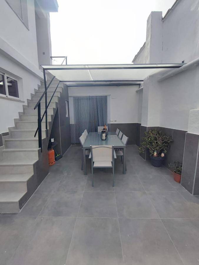 Apartamento para 8 personas, con Terraza y Vistas en Buñol