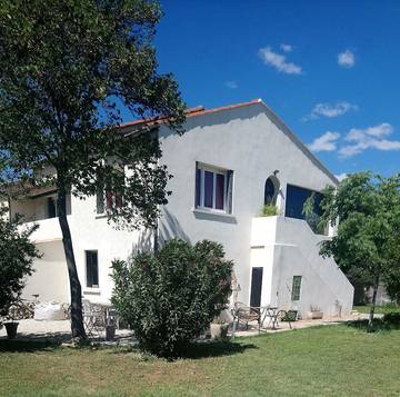 Chambre d’hôte pour 2 personnes, avec jardin à Uchaud