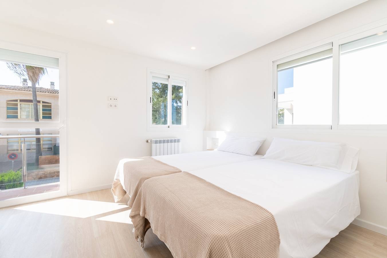 Entire apartment, Apartment 'Las Palmeras 1' with Shared Pool, Wi-Fi and Air Conditioning in Cala Millor, Son Servera