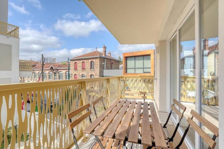 Location de vacances pour 8 personnes, avec Jardin à Sevran