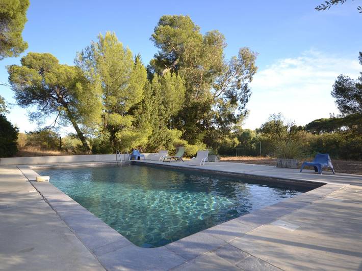 Location de vacances pour 4 personnes, avec Jardin et Piscine à Mèze
