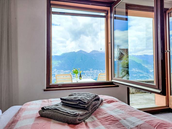 Ferienwohnung für 2 Personen, mit Seeblick und Garten sowie Terrasse und Ausblick am Lago Maggiore (Schweiz) - 3