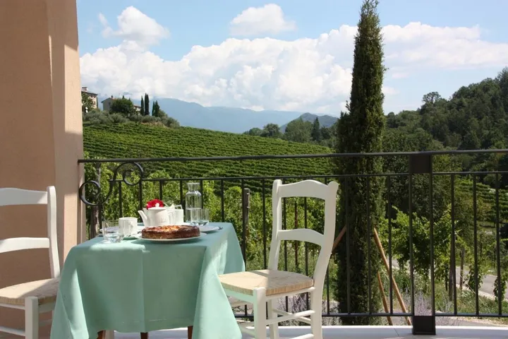 Appartamento vacanze per 6 persone, con panorama e balcone nonché giardino - 1