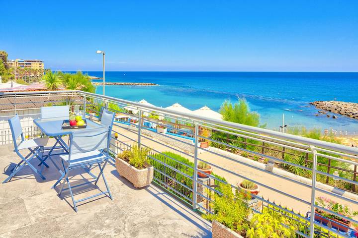 Ferienwohnung für 4 Personen, mit Balkon und Terrasse sowie Garten an der Ligurische Küste - 2