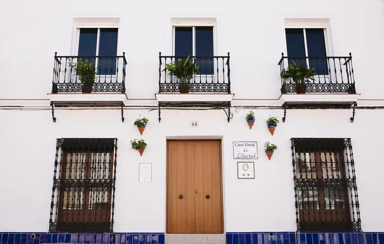 Casa de vacaciones para 9 personas, con jardín y piscina, Se admiten mascotas - 1