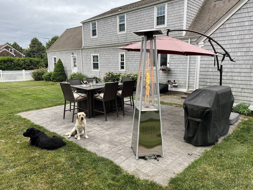 Great home walkable to everything! in Guilford, Connecticut