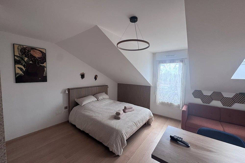 Appartement entier, ☀ El Cubanito | Studio 30 m² | Aéroport Cdg – Paris ❤ in Villiers-le-Bel, Val-d'Oise