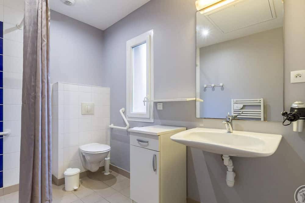 Appartement entier, Studio accessible Pmr proche plage, animaux acceptés in Siouville-Hague, Côte de la Déroute