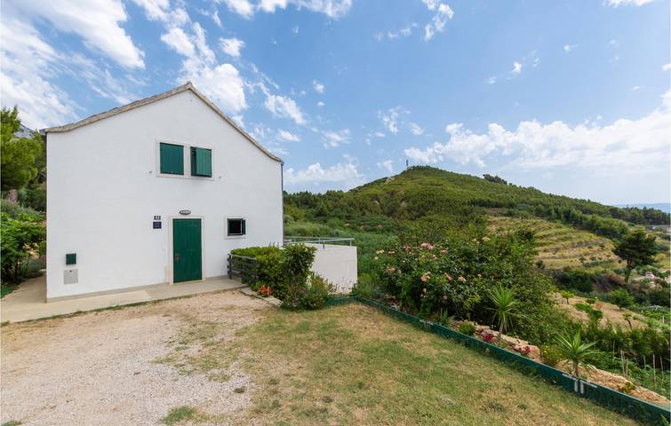 Charmantes Apartment mit 1 Schlafzimmer, WLAN, Klimaanlage und Terrasse, 400 m vom Strand entfernt in Podstrana, Split-Dalmatien