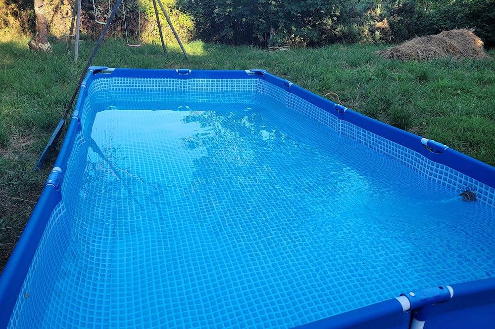 Yourte et chalet avec jacuzzi sur terrain de 1000m2 in Nivillac, Région de Vannes