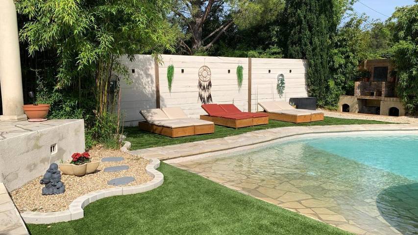 Location de vacances pour 10 personnes, avec piscine ainsi que jardin et bassin pour enfant, adapté aux familles à Saint-Drézéry - 3