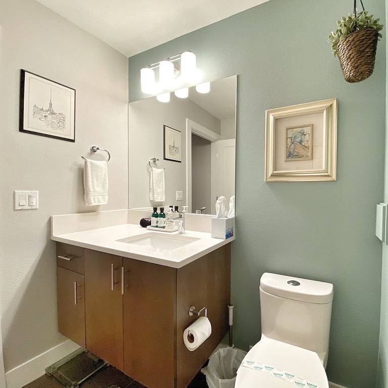 Ganze Wohnung, Luxuriöse private Wohnung - voll ausgestattete Küche, Wäscheservice, Schlafmöglichkeiten für 4, Prime Location! in Portland, Multnomah County