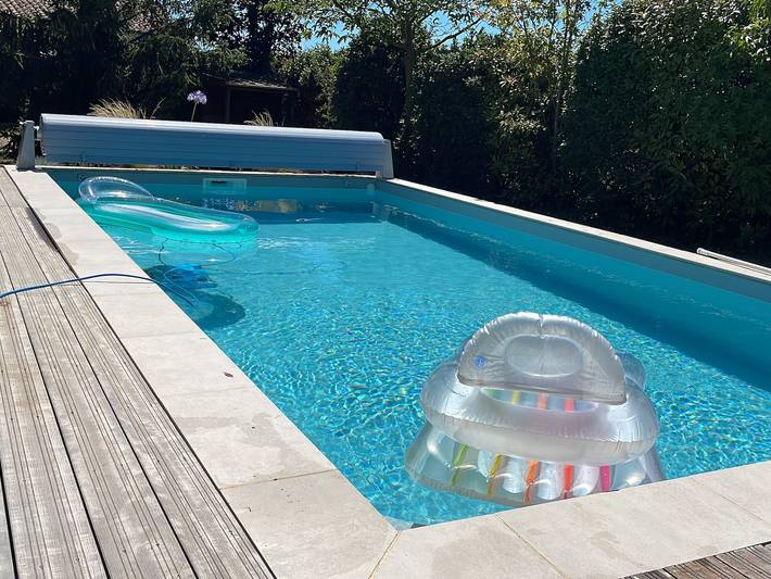Location de vacances pour 8 personnes, avec jardin et terrasse à Saint-Benoist-sur-Mer