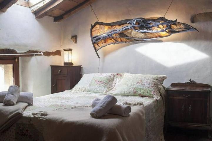 La Valleja getaway for groups seeking serenity and natural beauty of Picos in Peñamellera Alta, Côte Cantabrique
