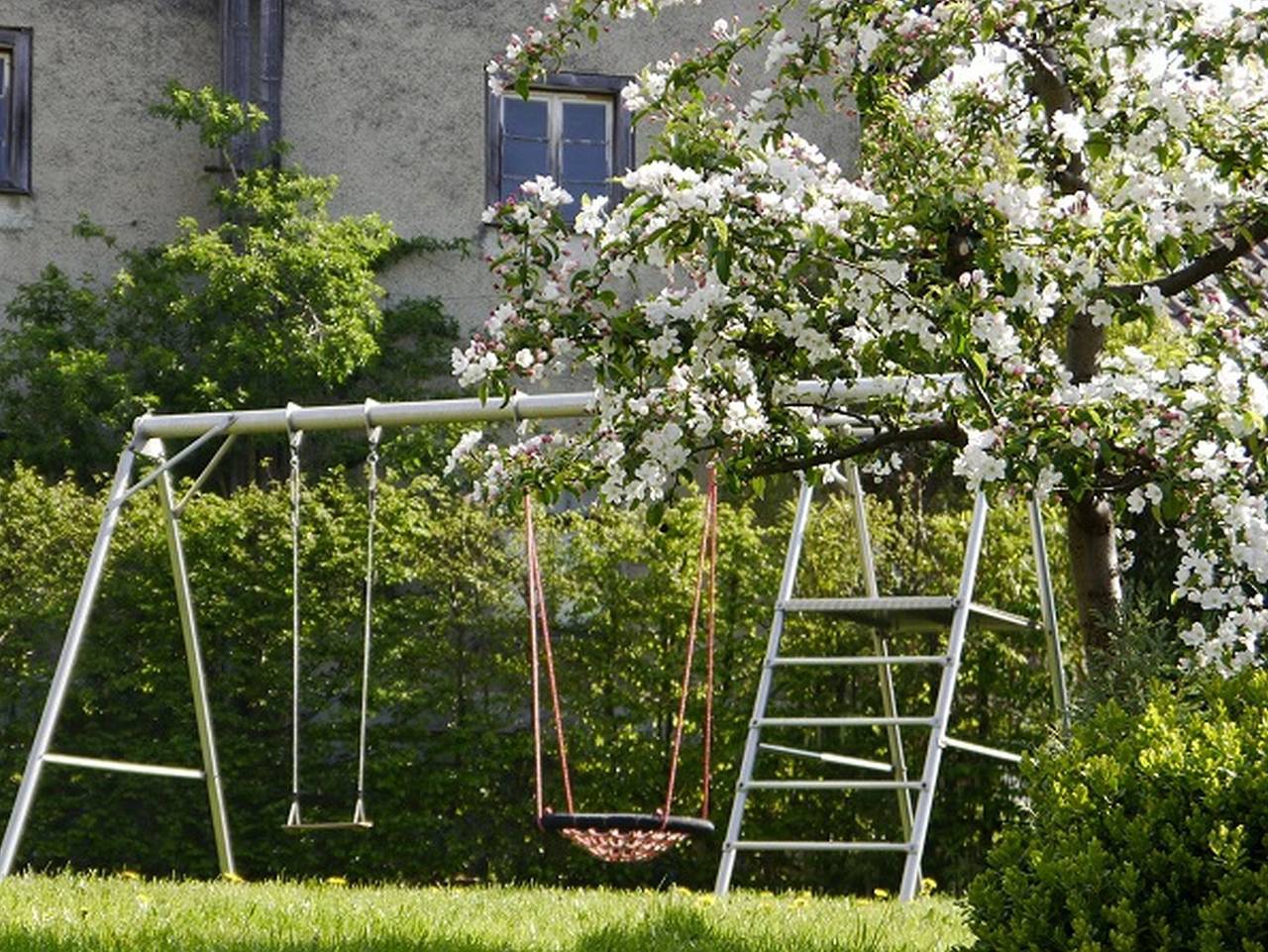 Ganze Ferienwohnung, Ferienhof Schwehr - Landhaus Tom, 110 qm, 3 Schlafzimmer, überdachte Terrasse, max. 8 Personen in Salem, Region Bodensee-Oberschwaben