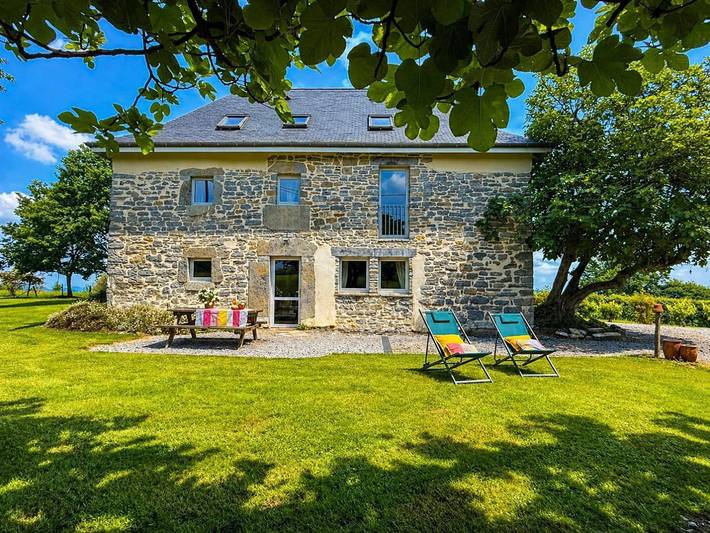 Gîte pour 10 personnes, avec jardin dans Vallée d'Ossau - 4