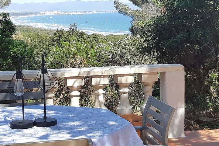 Villa pour 8 personnes, avec jardin, animaux acceptés à Giens