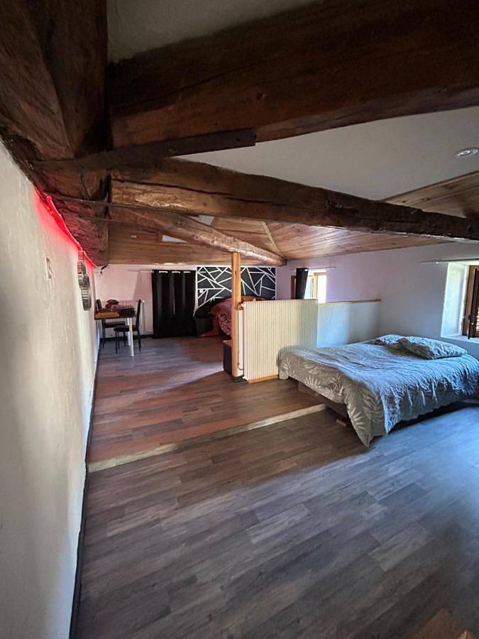 Location de vacances pour 5 personnes, avec Vue à Ambert