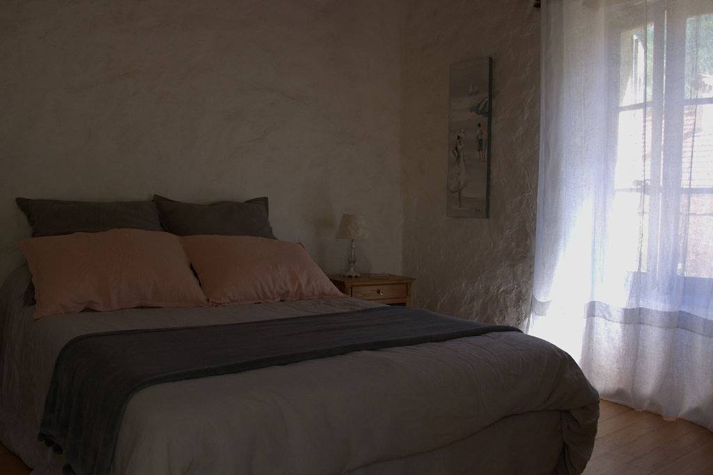 Le Camarat - La chambre du Pigeonnier in Nant, Parc naturel régional des Grands Causses