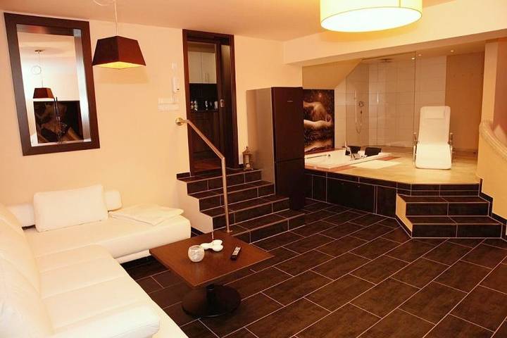 Ferienwohnung für 2 Personen, mit Whirlpool und Sauna in Bautzen