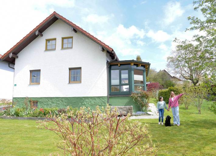 Ferienwohnung für 4 Personen, mit Balkon und Balkon/Terrasse sowie Terrasse und Garten