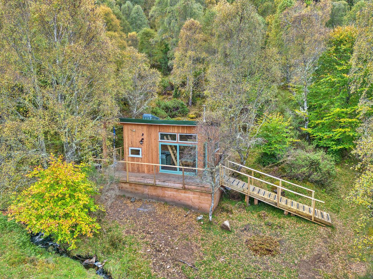 Cosagach Falls Cabin in Highlands