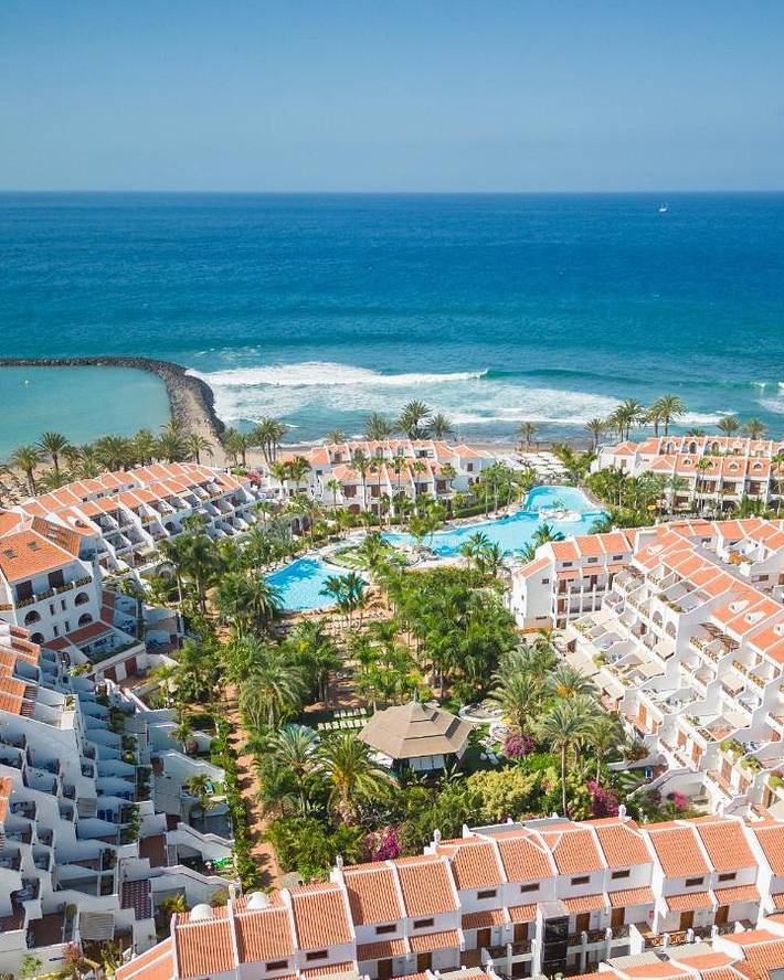 Appart’hôtel pour 3 personnes, avec bassin pour enfant et piscine ainsi que jacuzzi et jardin, adapté aux familles