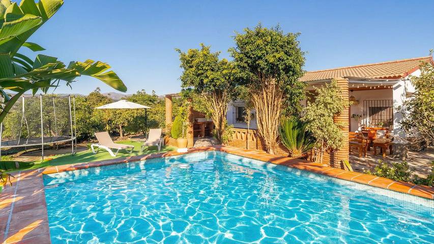 Casa rural para 4 personas, con piscina y balcón/terraza en Vélez-Málaga