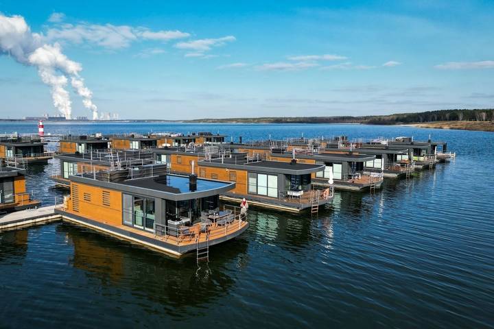 Hausboot für 6 Personen, mit Terrasse und Seeblick in Sachsen - 2